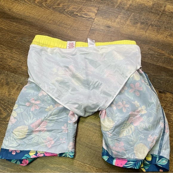 NEW Tommy Bahama Boys Swim Trunks Festive Vallarta Blue Size 14 XL XLarge Shorts - Picture 11 of 11